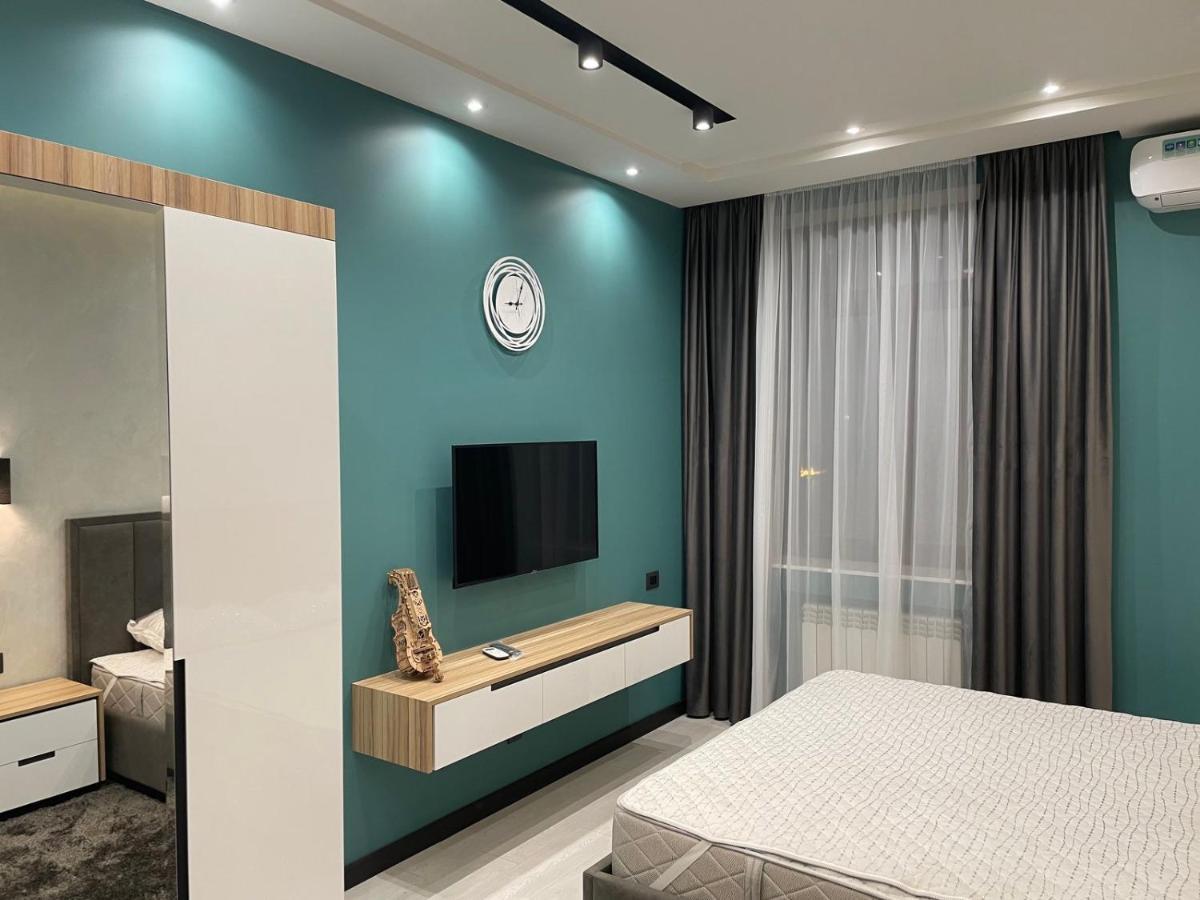 Luxury Modern Apartment In The Center Of Yerevan Exterior photo